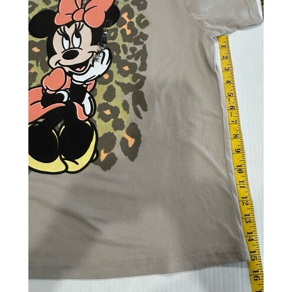 Disney T-Shirt Women's Size XL Color Gray Minnie Mouse Graphic T-Shirt. NWT - Picture 8 of 10